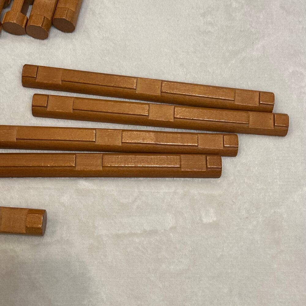 Lincoln Logs Assorted - Picture 6 of 8